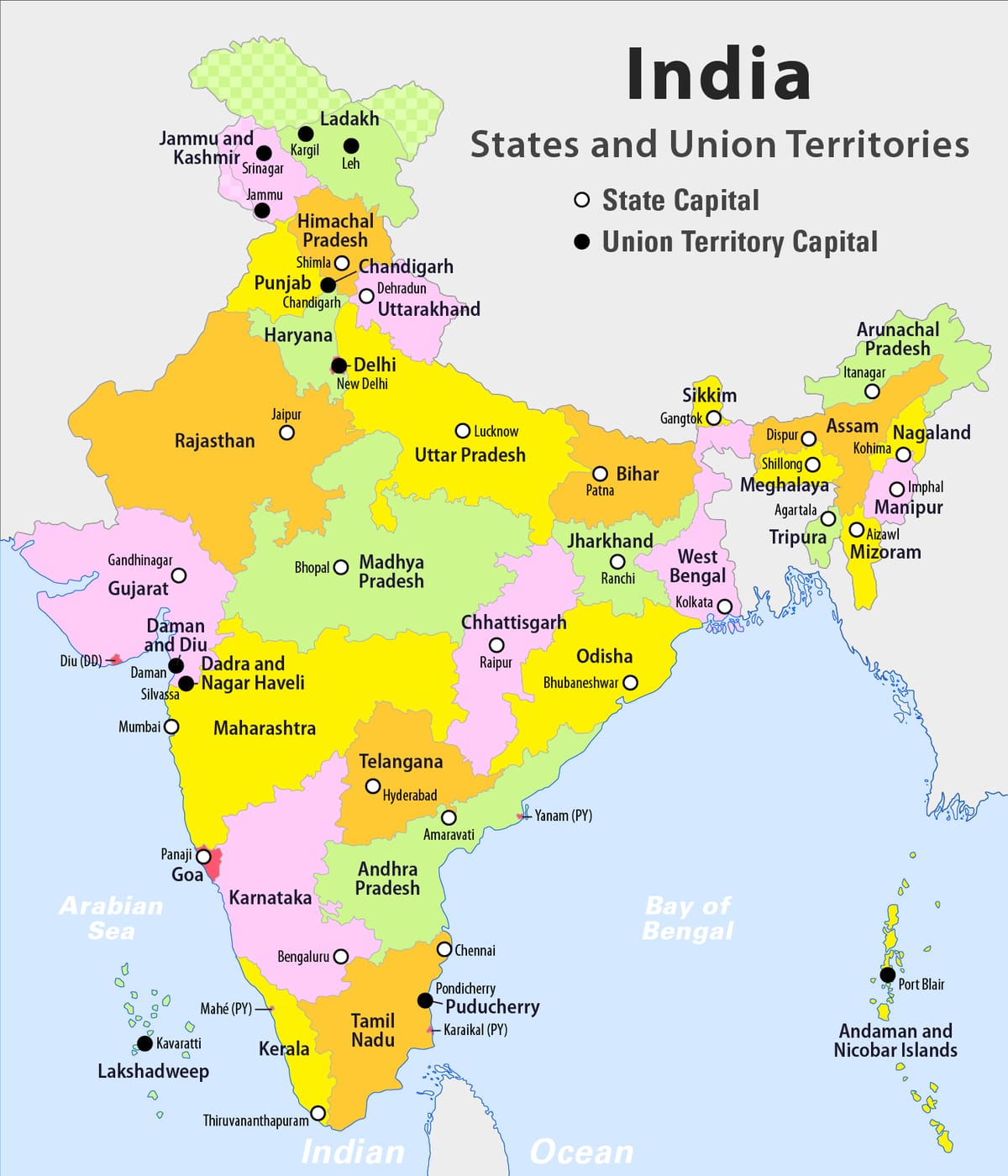 Coloured map of India with every state and union territory named, capitals marked with circles, and the Arabian Sea, Bay of Bengal and Indian Ocean labelled