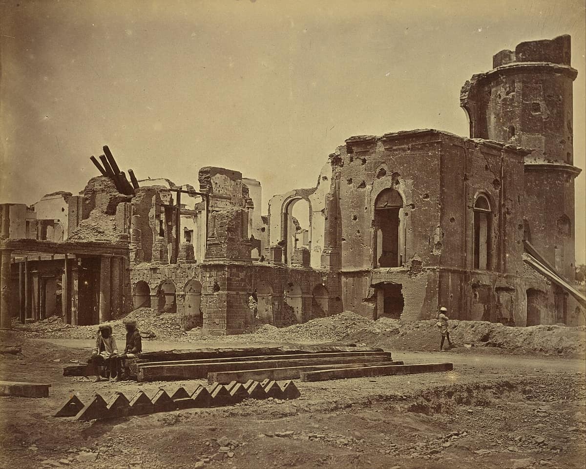 1858 ਵਿੱਚ ਗੋਲਿਆਂ ਨਾਲ ਟੁੱਟੀ ਲਖਨਊ ਰੈਜ਼ੀਡੈਂਸੀ ਦੀ ਇਮਾਰਤ