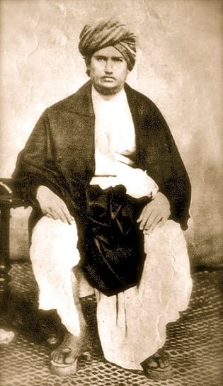 1874 ਵਿੱਚ ਜਬਲਪੁਰ ਵਿੱਚ ਖਿੱਚੀ ਸਵਾਮੀ ਦਯਾਨੰਦ ਸਰਸਵਤੀ ਦੀ ਪੁਰਾਣੀ ਫ਼ੋਟੋ