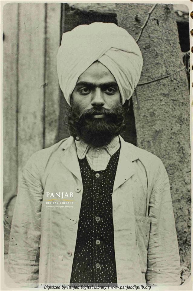 ਚਿੱਟੀ ਪੱਗ ਵਿੱਚ ਜਵਾਨ ਭਾਈ ਵੀਰ ਸਿੰਘ ਦੀ ਬਲੈਕ-ਐਂਡ-ਵ੍ਹਾਈਟ ਤਸਵੀਰ