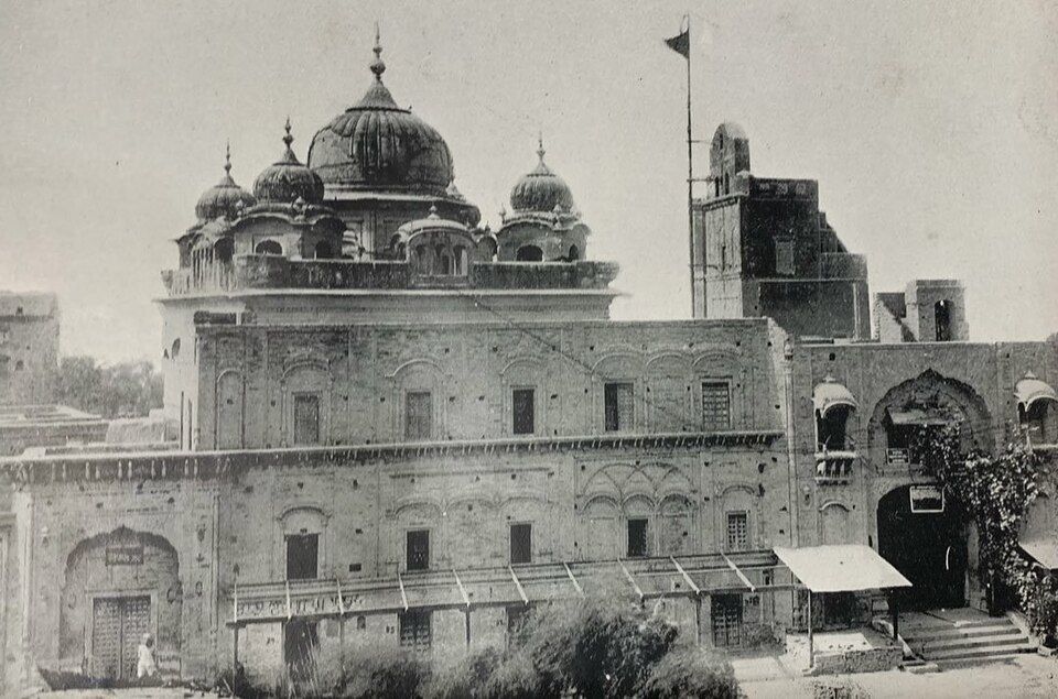 Old photograph of the domed gurdwara at Sri Muktsar Sahib