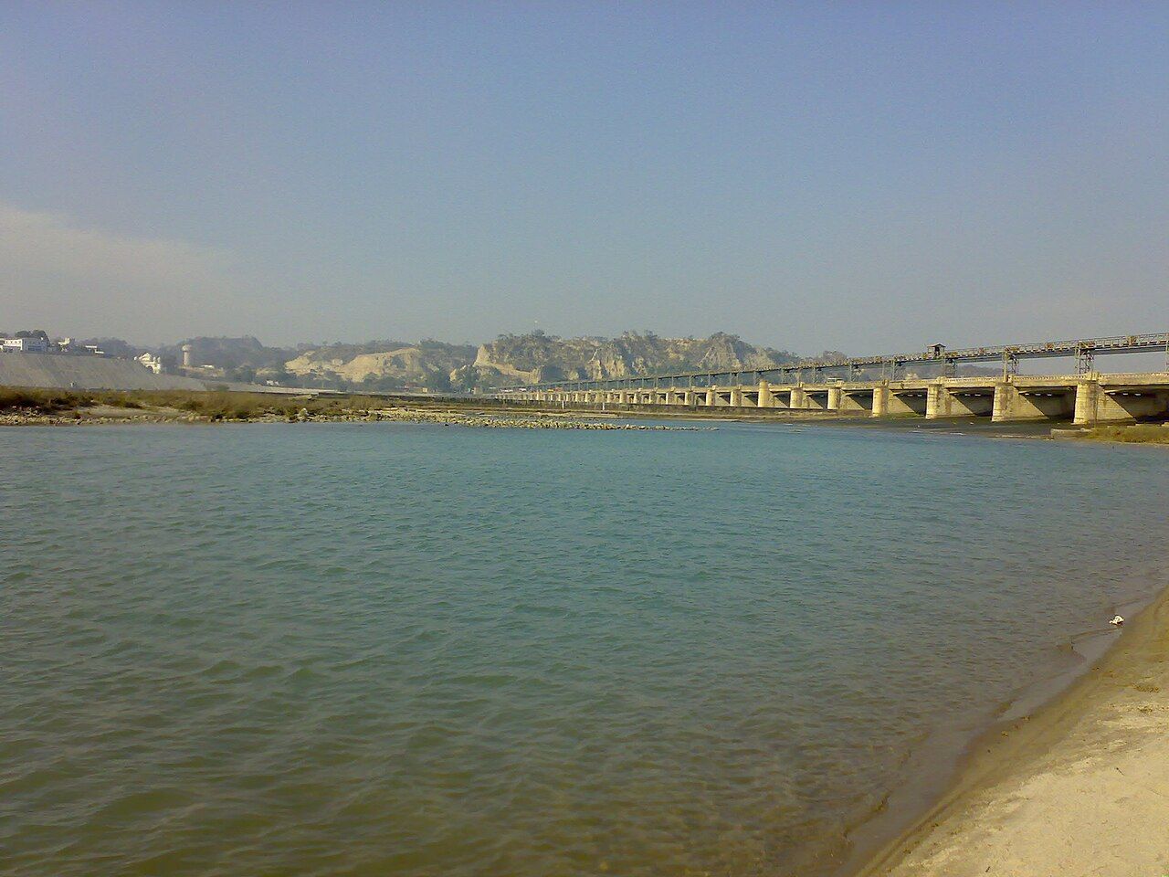 The Sutlej at Ropar with the long gated headworks and bridge across it